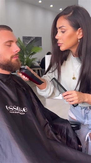 Step-by-Step Guide to Beard Grooming: Expert Tips from a Pro