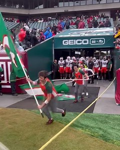 BRING OUT THE CANES! 🙌 📺: ESPN2 📻: AM 560 Sports WQAM 🎧: http://canes.news/SiriusXMRadioSchedule | Miami Hurricanes