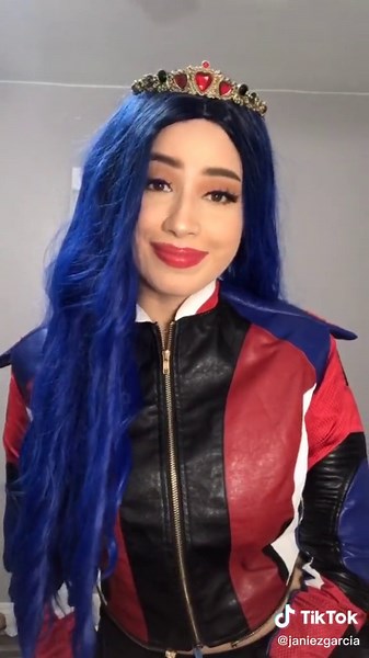 Evie Descendants 3 Cosplay Makeup Tutorial