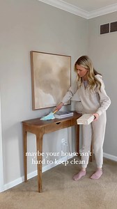 Over the mess and never ending to-do list? I can help with that! The truth: less stuff = easier to keep up with. I don’t think your home is the problem, or that you’re lazy, or that your kids are too messy. I think most people simply have too many things in their homes. Our homes are not storage units. I’m so glad I decided to simplify and create an EASY to clean (not always clean) home. Follow along and I’ll show you how! #simplehome #simplehomedecor #slowliving #momstyle #declutteryourhome #de