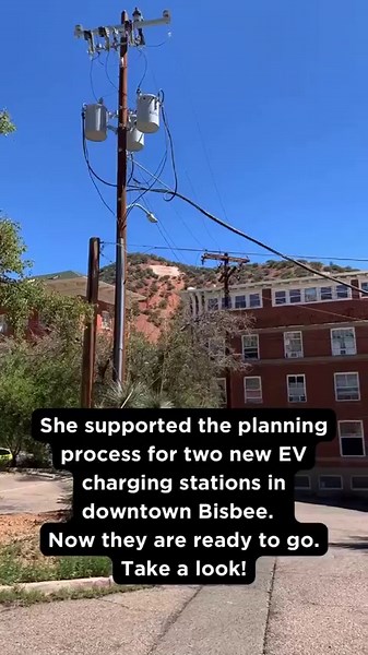 The City of Bisbee is launching two new EV charging stations conveniently located for residents and tourists in its downtown area through our APS Take Charge AZ program. #EV drivers can explore while plugging into a cleaner air quality and energy future for Arizona. 🔌 ⚡️ | Arizona Public Service - APS
