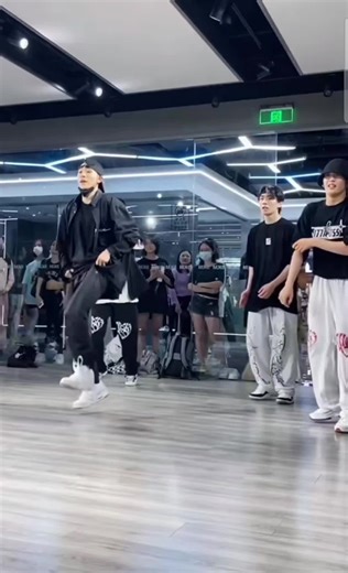 Hip Hop Dance Clap TikTok Videos