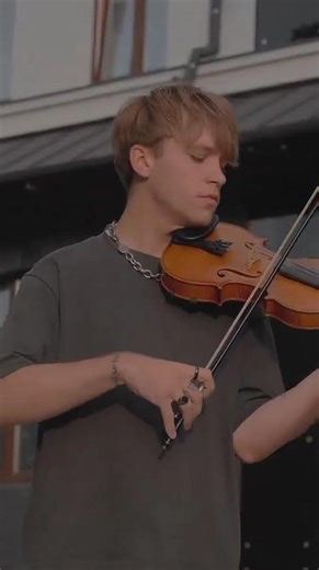 Mecano - Hijo de la Luna (violin cover) by (zotov.13)
