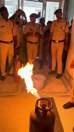 सिलिंडर में आग लगने के बाद कैसे बचाओ करे और आग को बुझाया जाए