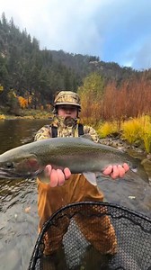 When the rainy weather picks up in NorCal, so does the steelhead fishing season. (via @foesweasel/IG) | Active NorCal