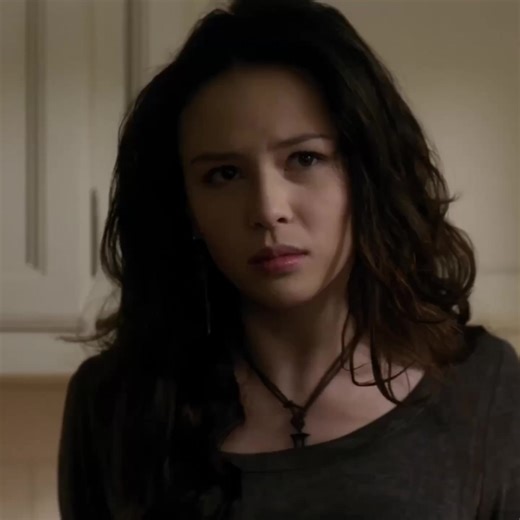 They’re so hot😻 @thv⁷⁸ @🎧⛓️🎤 @. @𝒮’🪭 #katherinepierce #annazhu #tvd #viral #fyp scp katherine: tvds.logoless, scp Anna: cxorelogoless both on instagram!