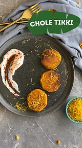 Here is another PARYUSHAN friendly recipe - CHOLE TIKKIS “Dive into a world of taste and health with my High-Protein Chole Tikki! Bursting with the goodness of chickpeas and power-packed with protein, these tikkis are a delectable way to fuel your body. Whether you’re a fitness enthusiast or just looking for a scrumptious treat, these tikkis have got you covered. Indulge guilt-free and savor the flavors of a nutritious delight! 💪🍽️ As this is a Paryushan recipe (jain festival) I have not used 
