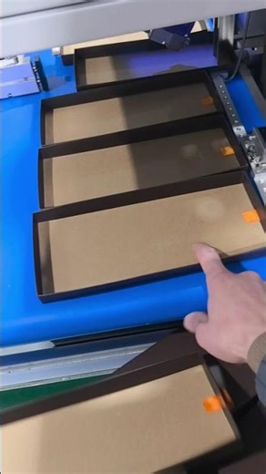 Automatically insert the ribbon to the drawer box. #ribbonpastingmachine #ribboninsertingmachine