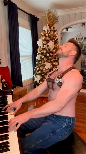 The Scruffy Texan on Instagram: "Just a gay boy playing Gloria 🏳️‍🌈😇🎹 #hymnsinharnesses"