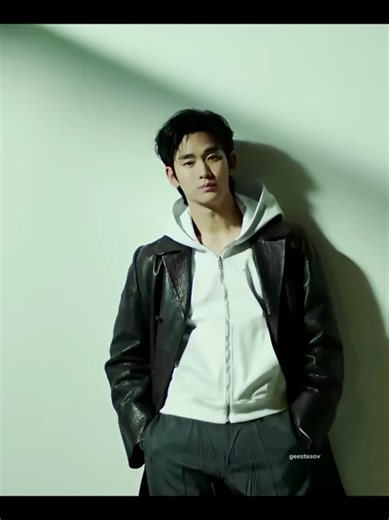 soohyun model era cakep puolllllll 😭😍 bojomuuu mbaa 🏳 #kimsoohyun #soohyun #somen #fyp #padahariini
