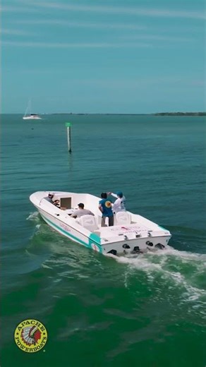 Restored Cigarette 28' Owner