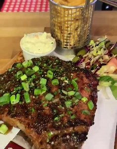 You ever seen a steak glisten like that?🤤🔥we are the ULTIMATE BBQ joint! Everything that comes off our grill is straight fire 🔥🔥🔥🔥 #MVF #CARNIVORELAND #FANTASYLAND #CHALLENGEMANIA #DRPEPPERBBQ | Man Vs Food London