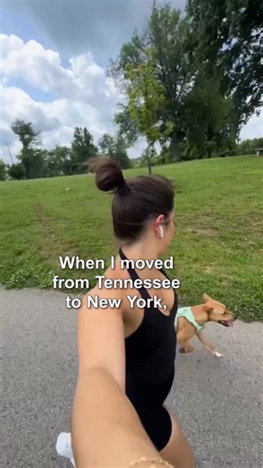 lauren wilensky on Instagram: "#ad #ZoetisPartner Life is about taking risks. When I moved from TN to NY, I wasn’t moving alone… I had a family of fur babies to think about too. With Simparica Trio (sarolaner, moxidectin, and pyrantel chewable tablets), I know Josie will be protected all year long. Simparica Trio is a once-a-month prescription chew that protects dogs against heartworm disease, ticks, fleas, roundworms, hookworms and prevents flea tapeworms by killing fleas. It is also approved t