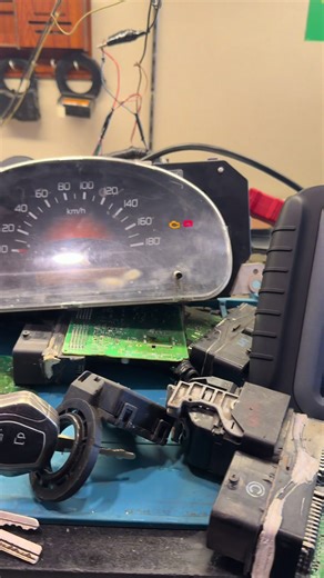 Suzuki Wagon-R 2018 Model Emobilizar Key Programming on table #03077671919 #suzuki #wagonr #multan #foryou