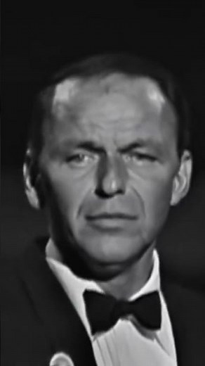 Let’s slow it down! Frank Sinatra performs “One For My Baby” Live At Royal Festival Hall in 1962 🎙