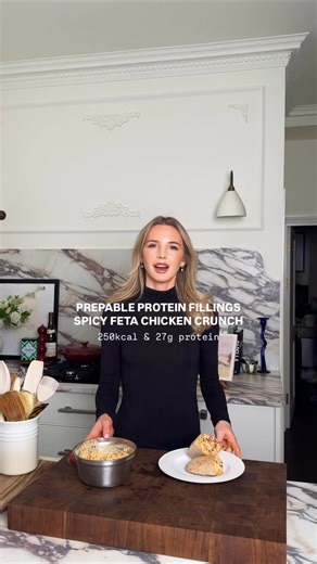 Emily English on Instagram: "Prepable Protein Fillings for Healthy Lunches 👇🏼 Spicy Feta Chicken Crunch Once you’ve got a tub of this in the fridge, weekday lunches are sorted. This one is creamy, crunchy, spicy and inspired by one of my fav Greek dips. Works well in wraps, pitta, sandwiches or spooned over salads. Even great in a jacket potato! Keeps for around 3 days. Serves 3 250 kcal & 27g protein per portion (filling only) 2 cooked chicken breasts, shredded 200g cottage cheese 60g feta ch