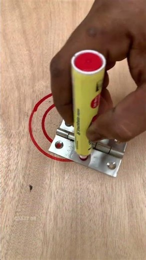 Use a Hinge to Draw Perfect Circles! 🤯 | DIY Hack