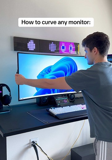 Easy Hack to Curve Any Monitor for Gaming