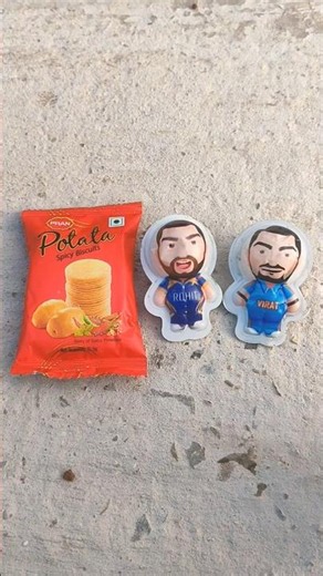 विराट-रोहित टॉय कैंडी 🍬 और मसालेदार आलू बिस्कुट 🍪