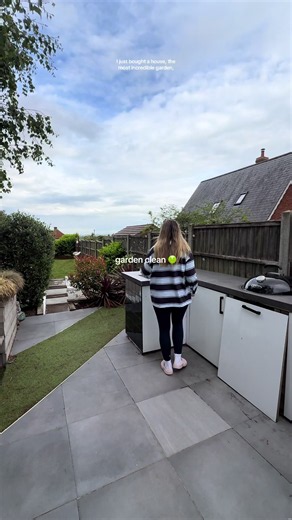 New area of the garden reveal 🫣 Surprise! We have a whole other area that also needs renovating 😂 it would be an absolute dream to get this area resurfaced but for now just a tidy up and lick of paint will do 🖌️ What do we reckon to using the colour I used on the planters/walls on the seating area too? Or shall I go for something more fun?! 👀 #deepclean #gardenclean #outdoorkitchen #cleaning