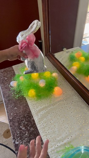 It’s time for the Easter Bunny 🐰 🥚 🌺 #bunnydecor | Sparkle with Jeanine