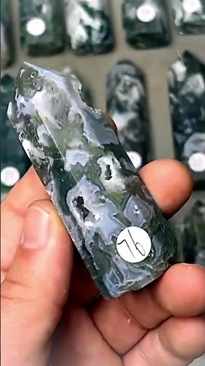 MOSS AGATE: THE STONE OF NEW BEGINNINGS & NATURE’S TRANQUILITY 🌿