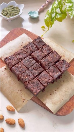 #nobake #healthybrownies #shorts #browniebites #pcosfriendly #healthydessert