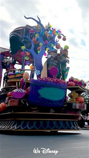 WeDisney | Tokyo Disneyland The Villains Halloween "Into the Frenzy" Part 11 | October 27, 2025 |...