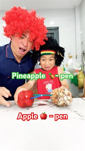 Apple 🍎 pen 🖊️ or Pineapples 🍍 pen #funny #apple #pineapple