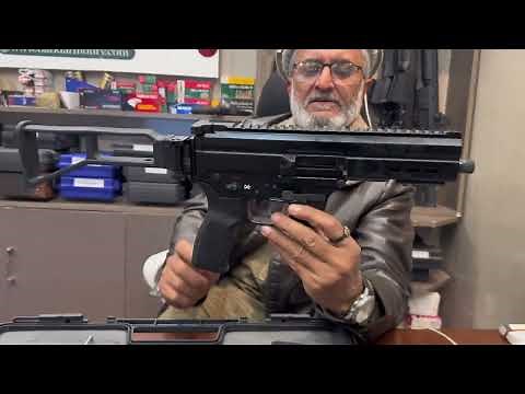 UTAS UT9 Mini Review | Compact 9mm Pistol-Caliber Carbine