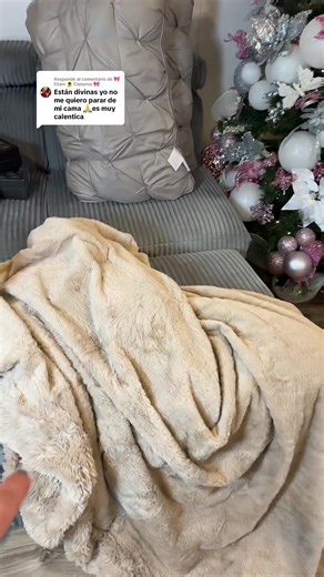 Respuesta a @🎀 Eliani 🌻 Cisneros 🎀 1 Count Soft Faux Fur Throw Blanket Solid Reversible Shaggy Blanket machine washable in cold water gentle cycle, Plush Thick Fluffy Blankets Throws for Bed Couch Sofa Office Camping#peludosfelices