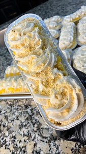 😌 Elevate your lemon cake with this easy, crunchy, unapologetically zesty Lemon Crunch topping 🍋✨ 📌 Here’s how I make it every time👇🏾 -3 oz lemon Jello -3.4 oz French vanilla or vanilla pudding -½ stick of butter per box -1 cup of flour per box 1️⃣ Mix it all together until fully combined 2️⃣ Add 2–3 drops of yellow food coloring to the lemon Jello portion if you want that bright, eye-catching yellow this is optional 👀 3️⃣ Spread the mixture on a baking sheet and bake at 350°F for about 10