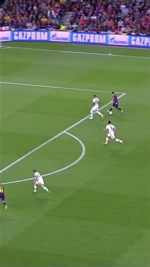 The Moment Messi Ended Boateng’s Career #football #footballgoalstop10 #soccer