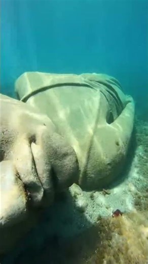 An Ancient Statue Was Discovered Underwater 😳🗿