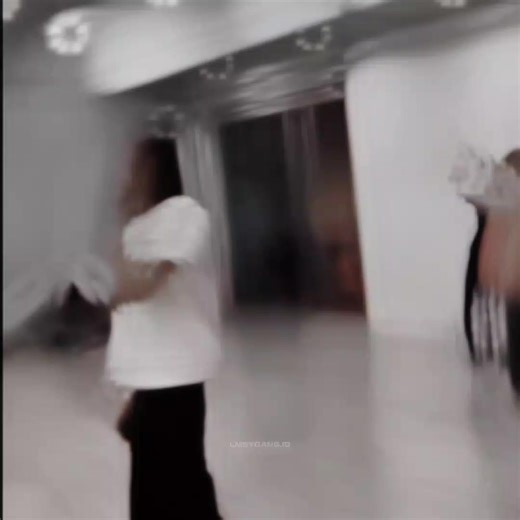 Sonya's Amazing Dance Performance and Stage Presence