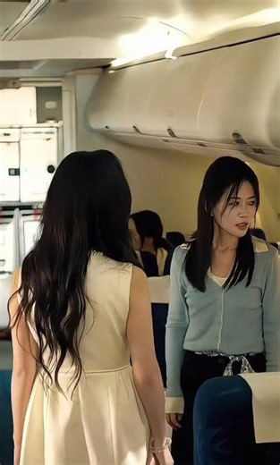 267K views · 19K reactions | EP9 หญิงร้ายดูถูกคนบนเครื่องบิน โดยไม่รู้ว่านั่นคือว่าที่แม่สามีของตัวเอง – และบทสรุปสุดช็อก #สรุปภาพยนตร์ #ภาพยนตร์ | Abu shakra store | Facebook