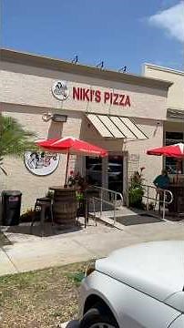 Niki’s Pizza 🍕 Review 🔥 #foodie #viral #verobeach #pizza