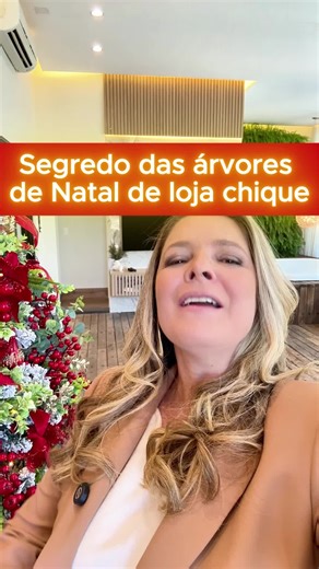 Vanessa Grillo - Designer de Interiores on Instagram: "🎁 Bônus: Lista dos fornecedores de natal que custam 5x mais baratos do que as lojas comuns e aceitam vender para pessoa física, além de entregar para todo Brasil! Você vai aprender todos os segredos para ter uma decoraçãoextremamente elegantes e sofisticadas Vai aprender fazer: ✅ Árvores ✅ Guirlandas ✅ Tutorial de laços estruturados ✅Aparadores ✅Vasos ✅Centro de mesa Como vai ser o natal esse ano? A escolha é sua! Digite EU QUERO para receb