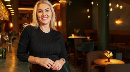 Isabella Löwengrip visar upp gravidmagen! ”Jag är så tacksam att jag vågade”