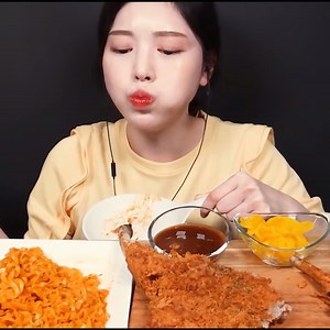 Today, I brought carbonara buldak noodles with Tomahawk pork cutlet! | 복희Boki Mukbang ヅ