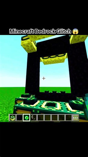 MINECRAFT BEDROCK FLYING END PORTAL GLITCH 😱 #shorts #minecraft #shortsfeed