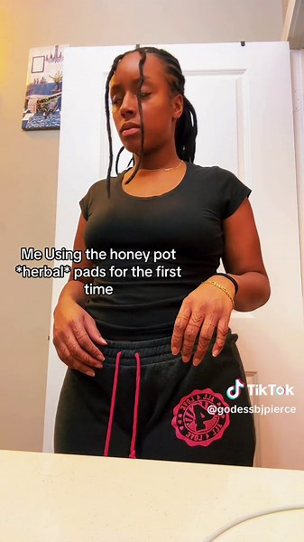 Using The Honey Pot Herbal Pads: My First Experience