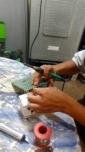 Samsung inverter refrigerator repair rapid blinking main board #friendsfollowersViewers #followersreels #doityourself | Nelson Martinez Genelaso Jr.