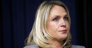 Kelly Sadler joked about McCain's illness. Now she's no longer working at the White House.