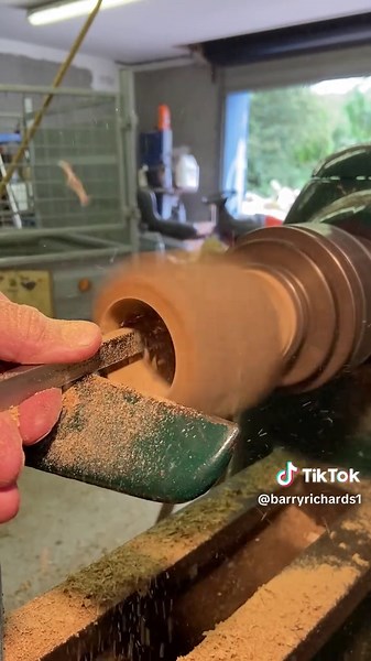 Woodturning a Decorative Honey Pot and Drizzler