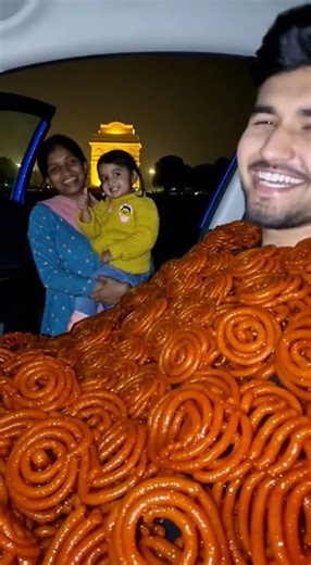 Car Puri Jalebi Se Bhari 😱 | Food Car Shock #FoodExperiment #Funny #foodprank #food #ai