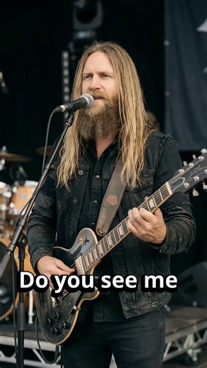 Does it hurt you to see me now? (Elvira live) #metal