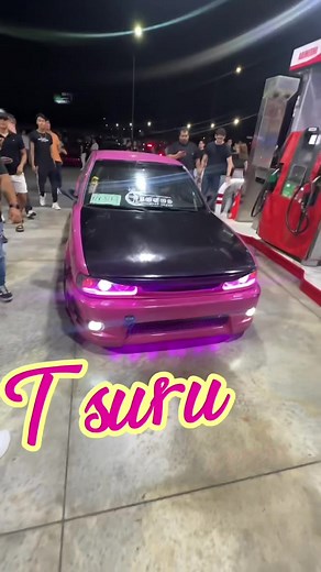 Adivina cuánto cuesta llenar un Tsuru tuneado