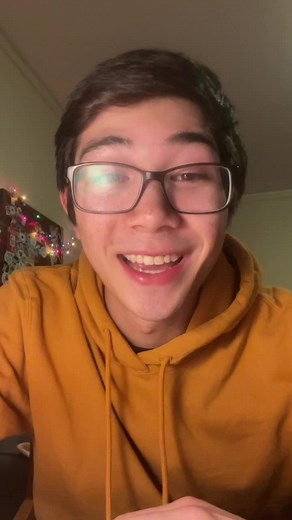 How I keep my smile straight with @invisalignofficial aligners! They have been so comfortable and convenient throughout college and I love how quick the process has been. Check the link in my bio to learn more about Invisalign treatment! #invisalignpartner #invisalign #invisisdramafree