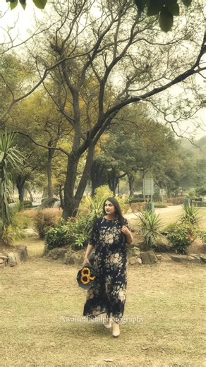 MUHAMMAD AWAIS (AOP) on Instagram: "@alishaanaeem @alisha__yy @awaisofficialphotography Make your big day more memorable with existing packages Bookings are open for season 2025 with flat 15% off 🫀 Dm or WhatsApp +92 3161514766 . .#awaisofficialphotography #casualshoot#casualstyle #casualpotraitmodeclick wasiawaisofficial photographer videographer awaisofficialphotographyMAwaisofficial weddingphotography birthday casualstyle pakistanifashion pakistanphtotographers mirrorselfie mirrorwork instaf